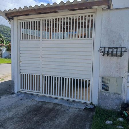 Casa Em Caraguatatuba Praia Massaguacu/Cocanha ภายนอก รูปภาพ